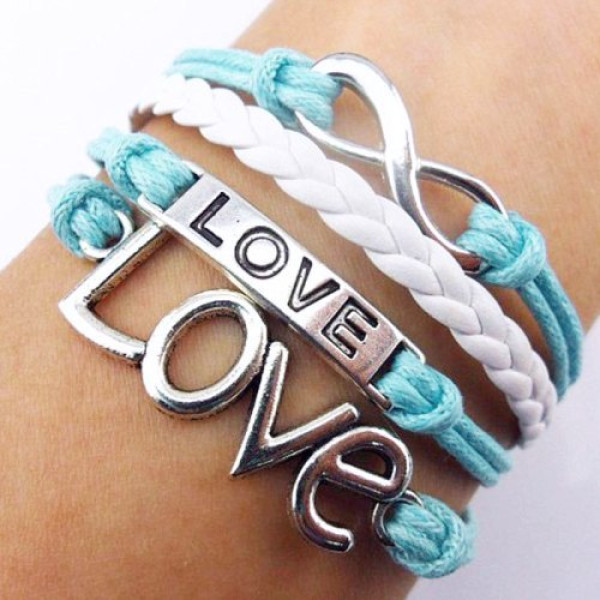 Браслет Любовь Love