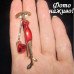 Червона брошка Дівчина – 5058