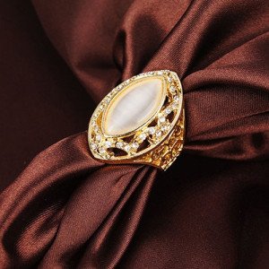 Кольцо с лунным камнем Соната