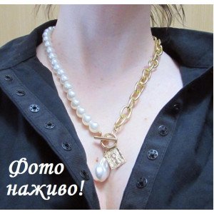 Жемчужное колье с цепью и медальоном
