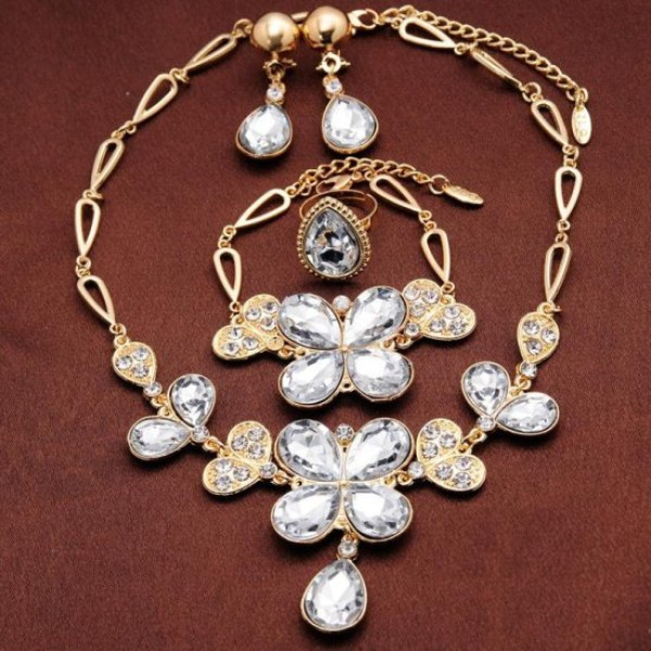 Эксклюзивный комплект из 4-х украшений Glamour crystal