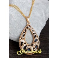 Ажурная подвеска в стразах Блеск