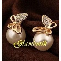 Бабочки на жемчужине