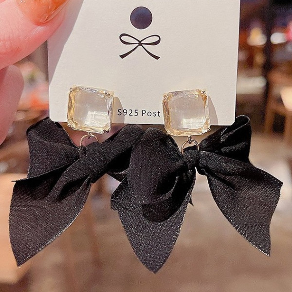 Серьги кристаллы с черными бантами – Glambutik
