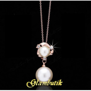 Золотая подвеска Chanel Gemma