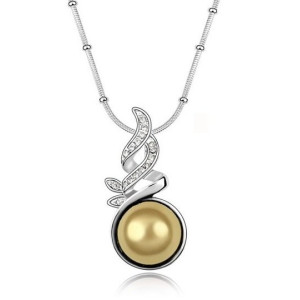 Золотая подвеска Chanel Fedra