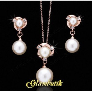 Золотистый комплект Chanel Gemma
