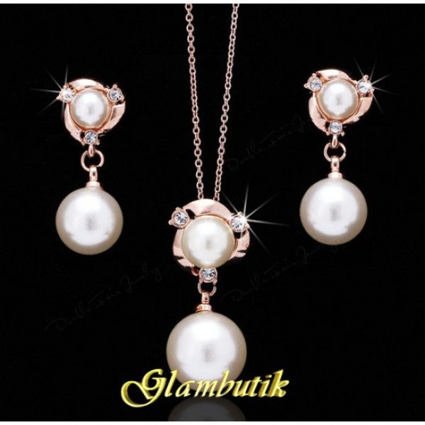 Золотистый комплект Chanel Gemma