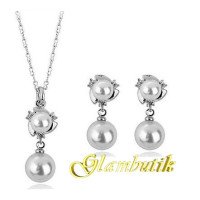 Платиновый комплект Chanel Gemma