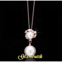Золотая подвеска Chanel Gemma