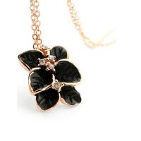 Подвеска в стиле CHANEL flowering черная