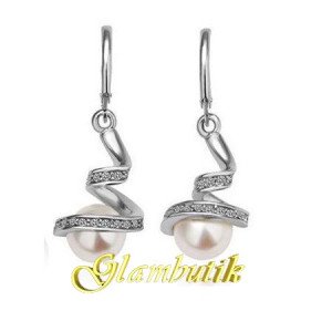 Серьги CHANEL Мория в белом