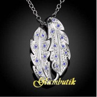 Серебрённая подвеска Листья изящества