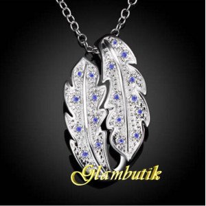 Серебрённая подвеска Листья изящества