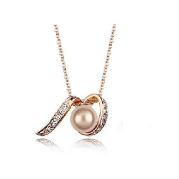 Золотая подвеска Chanel Martina