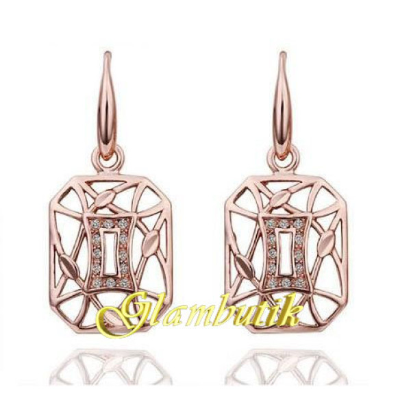Золотые серьги Chanel Сенайя